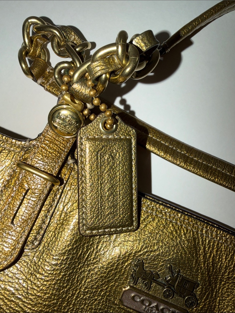 COACH MADISON TRIBECA GOLD PATENT METALLIC LEATHER TOTE
SHOULDER BAG - Picture 7 of 7